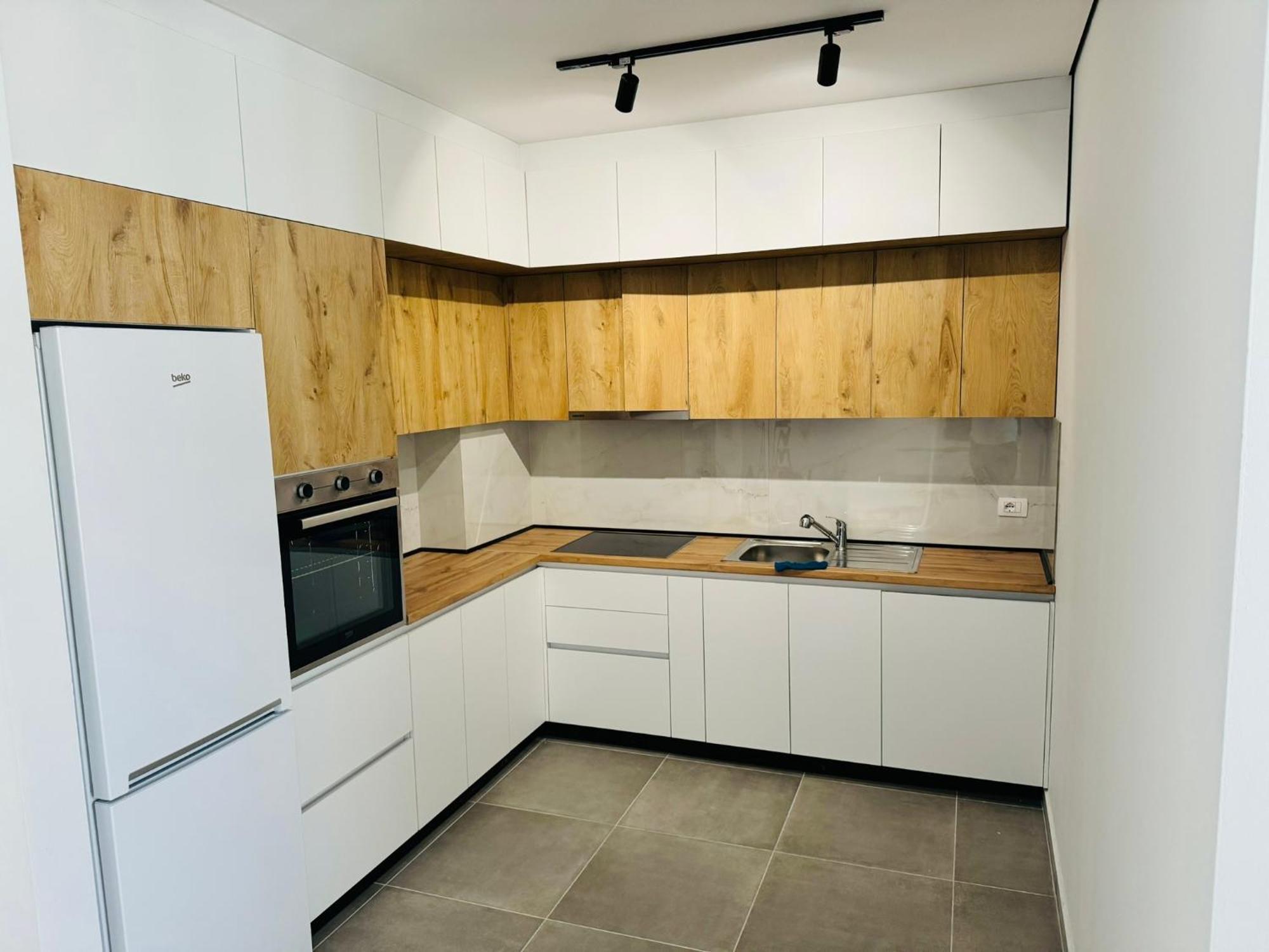 M&E Premium Apartments - San Pietro Durrës Extérieur photo