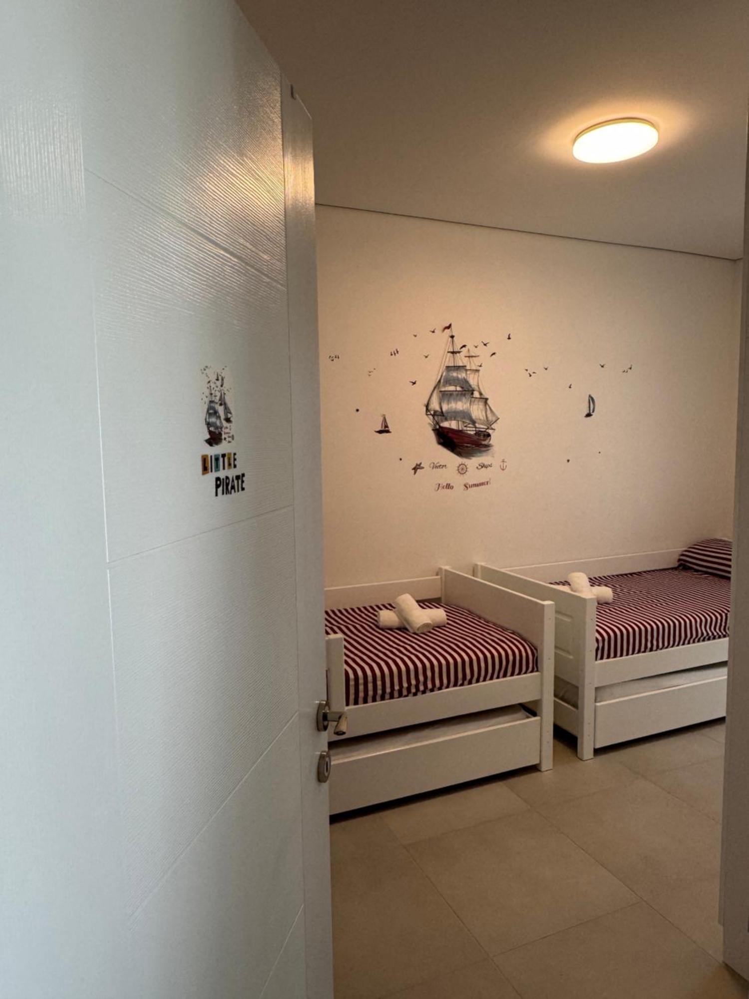 M&E Premium Apartments - San Pietro Durrës Extérieur photo